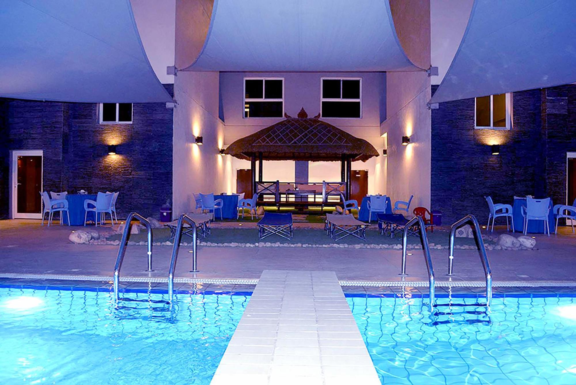 Leaders Plaza Apartments Kuwait City Екстер'єр фото