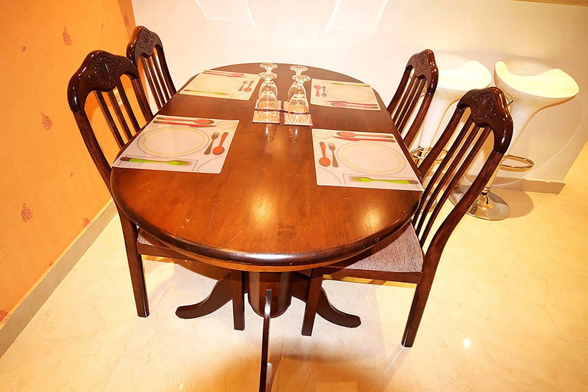 Leaders Plaza Apartments Kuwait City Екстер'єр фото