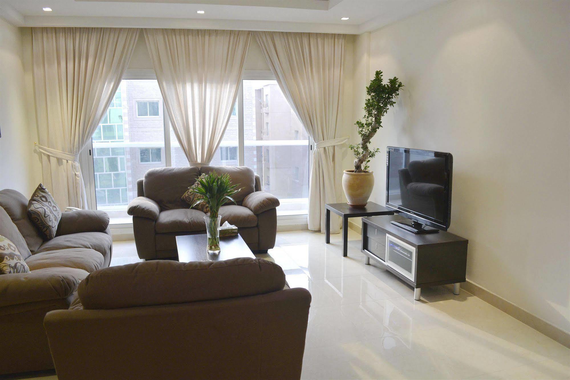 Leaders Plaza Apartments Kuwait City Екстер'єр фото