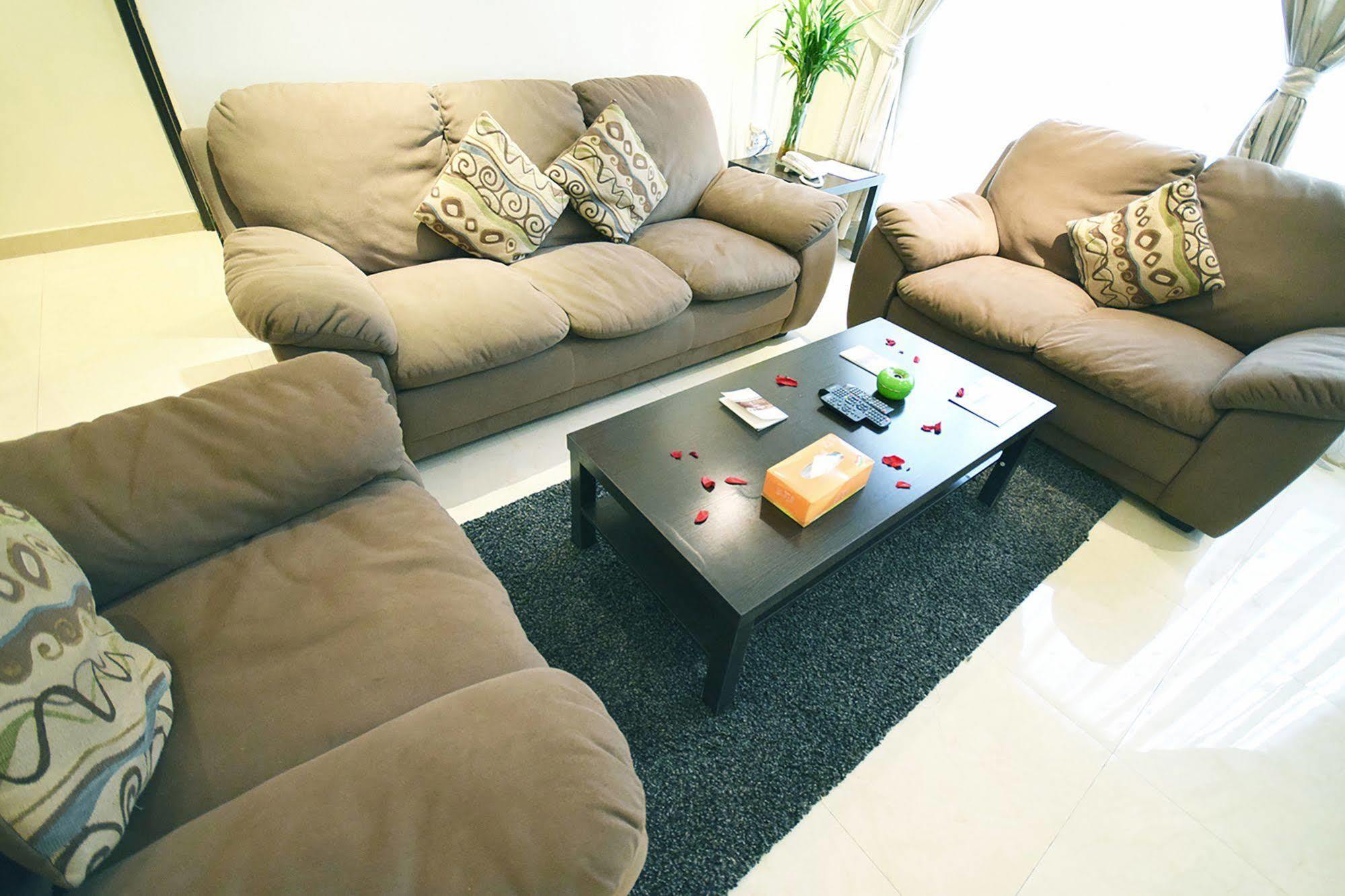 Leaders Plaza Apartments Kuwait City Екстер'єр фото