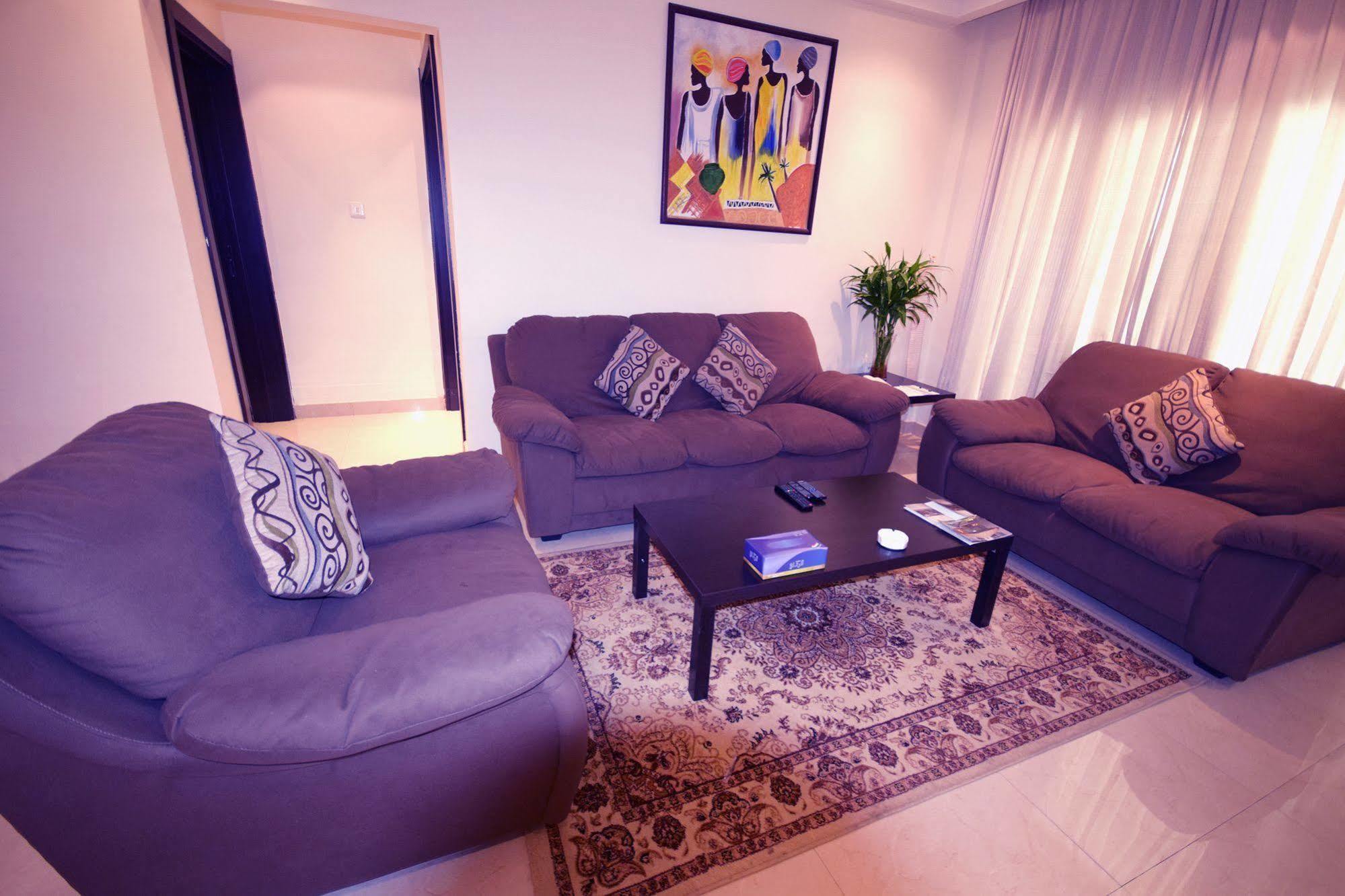 Leaders Plaza Apartments Kuwait City Екстер'єр фото